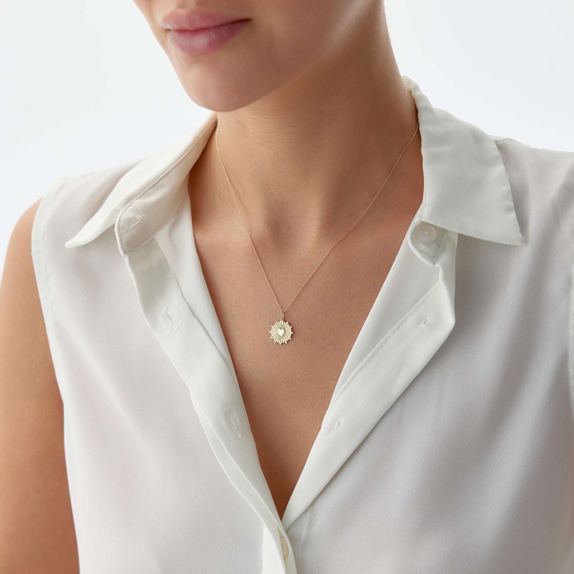 Heartburst Charm in 14K Gold-4