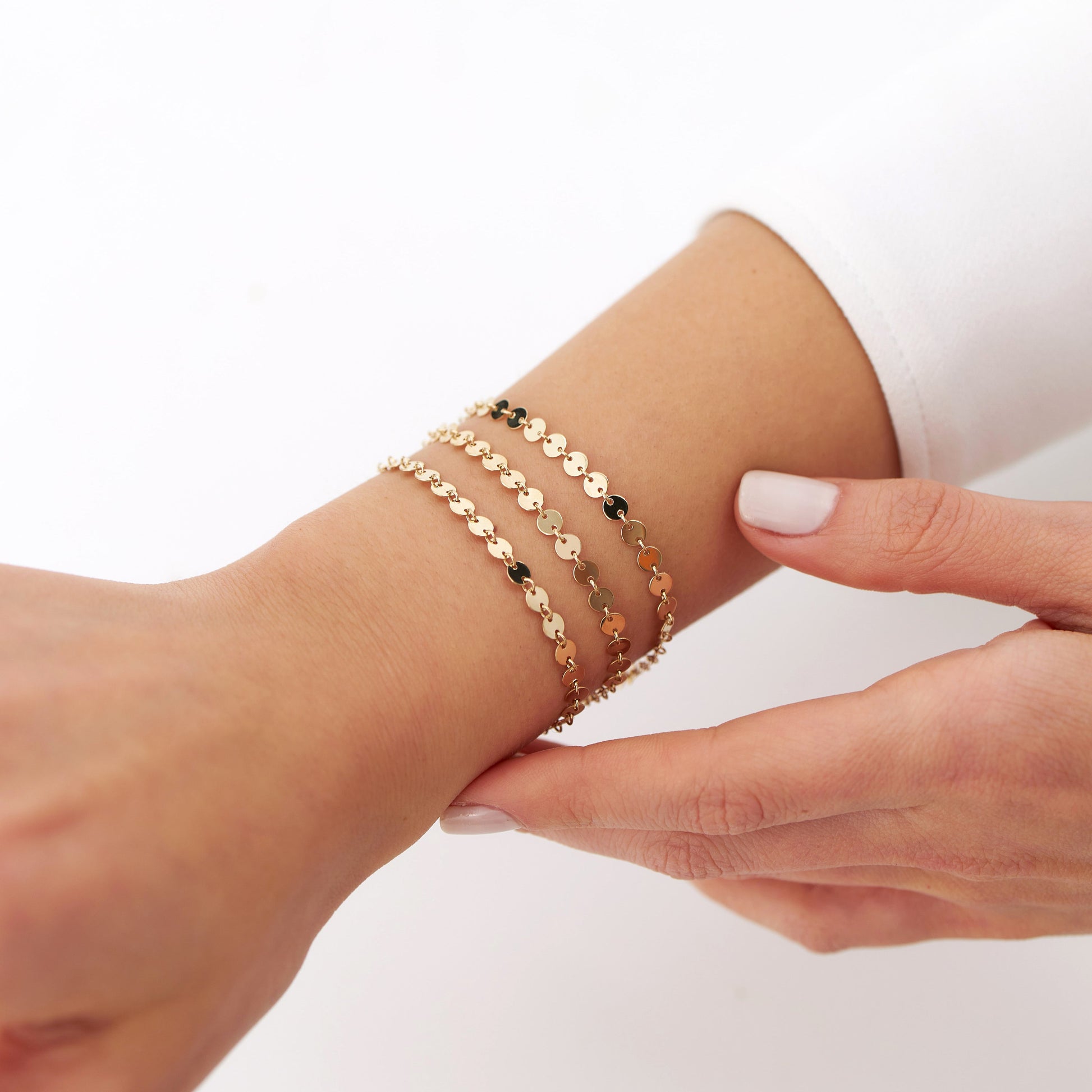 Circle Chain Bracelet in 14K Gold-3