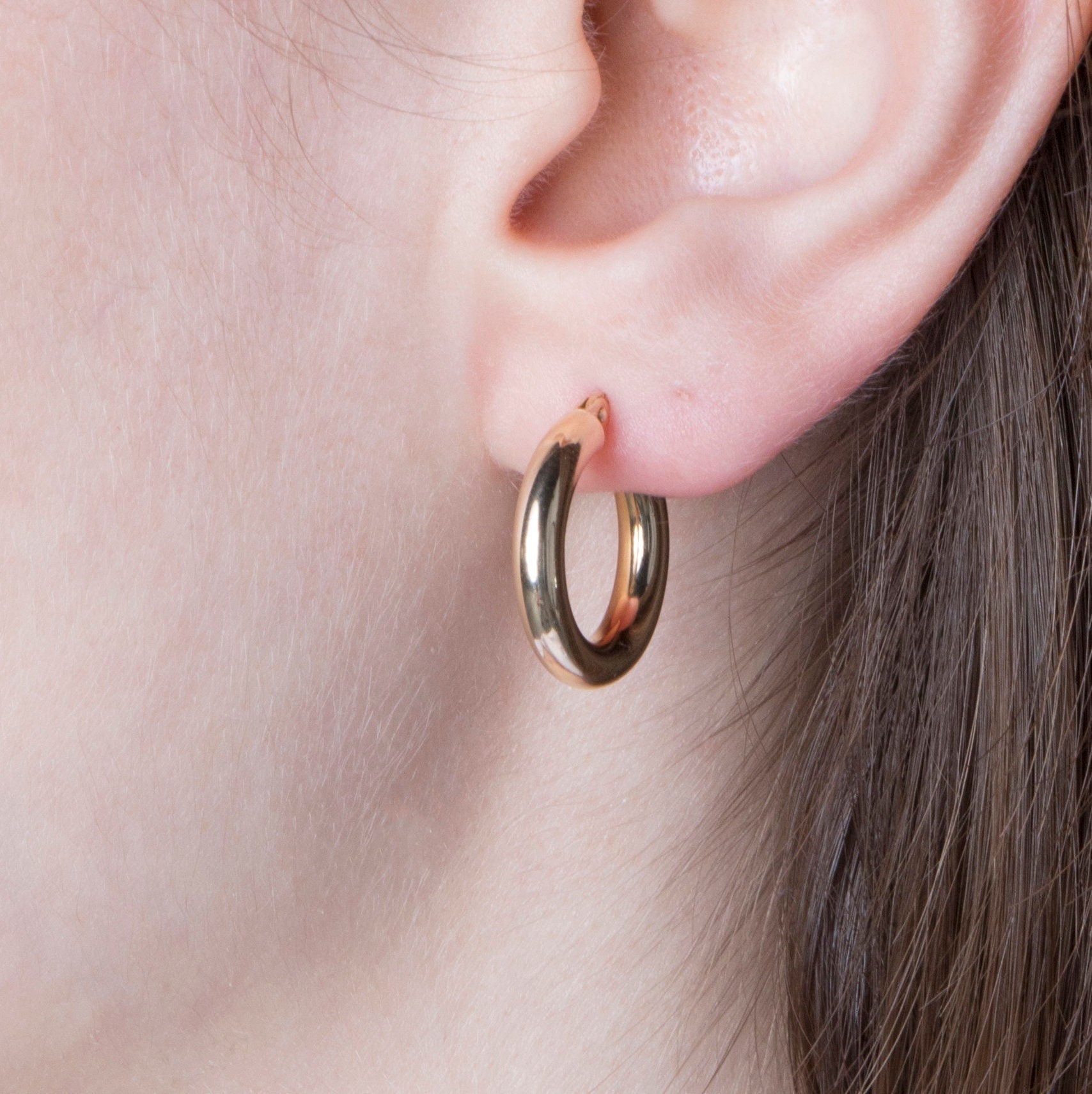 Plain Hoop Earrings In 14K Gold-2