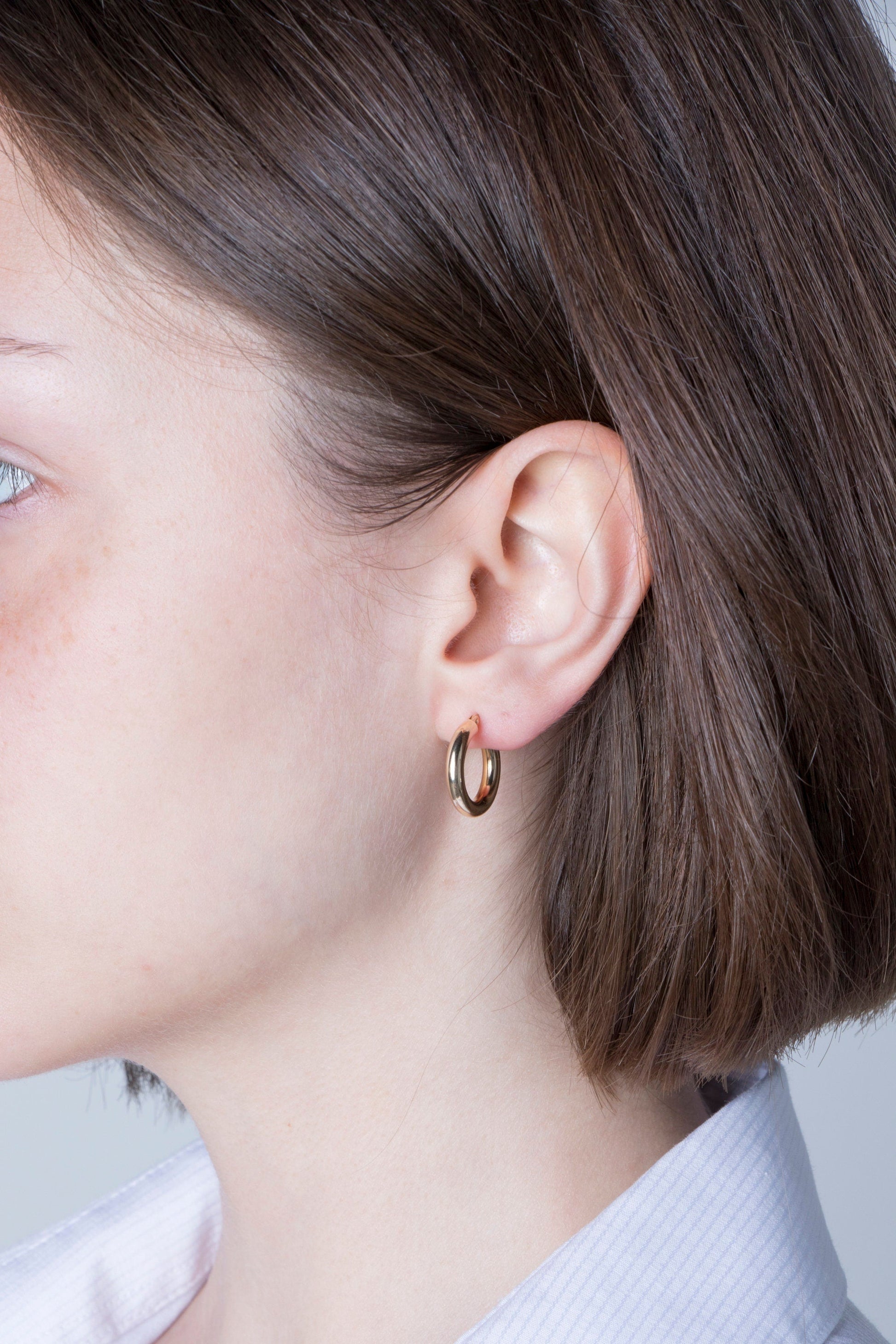Plain Hoop Earrings In 14K Gold-3